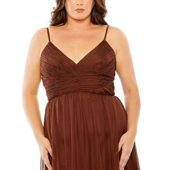 NWT Mac Duggal Tiered V-Neckline Ruched Gown Chocolate 12W #7881 - Picture 2 of 8